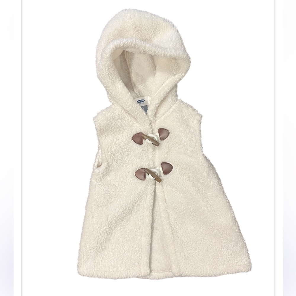 GIRLS FUR COAT/JACKET SIZE 4T LIKE NEW CREAM​